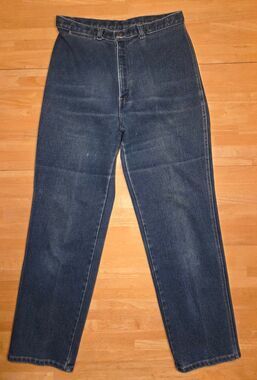 Vintage Levi's 731 High-Rise Straight Leg Medium Wash Mom Jeans 29x29 Super Soft
